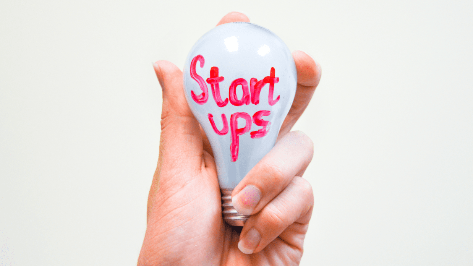 8 FACTORES CLAVE PARA EL ÉXITO DE LAS STARTUPS